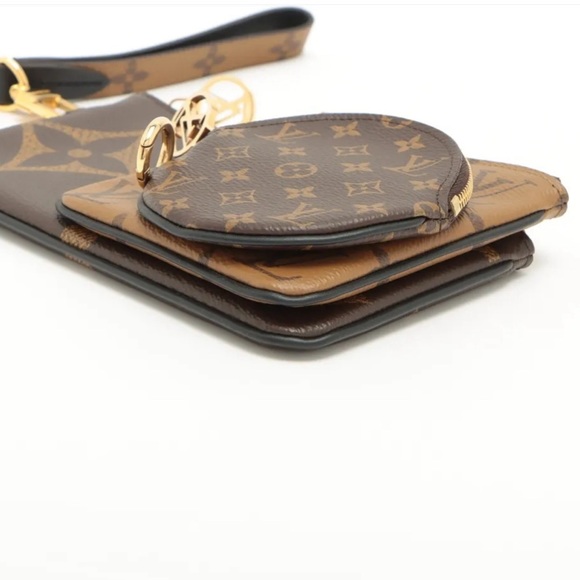 Louis Vuitton Reverse Monogram Giant Trio Pouch M68756 - Picture 3 of 9